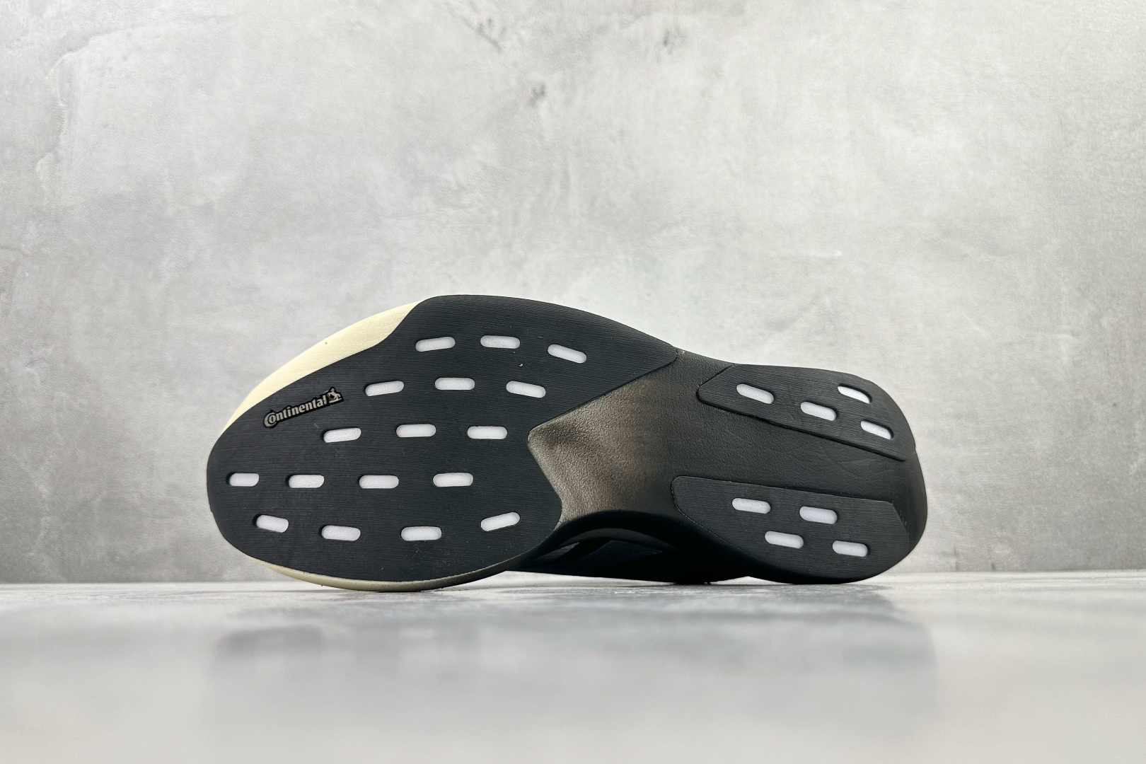 adidas Adizero Evo SL 黑银 KH8289