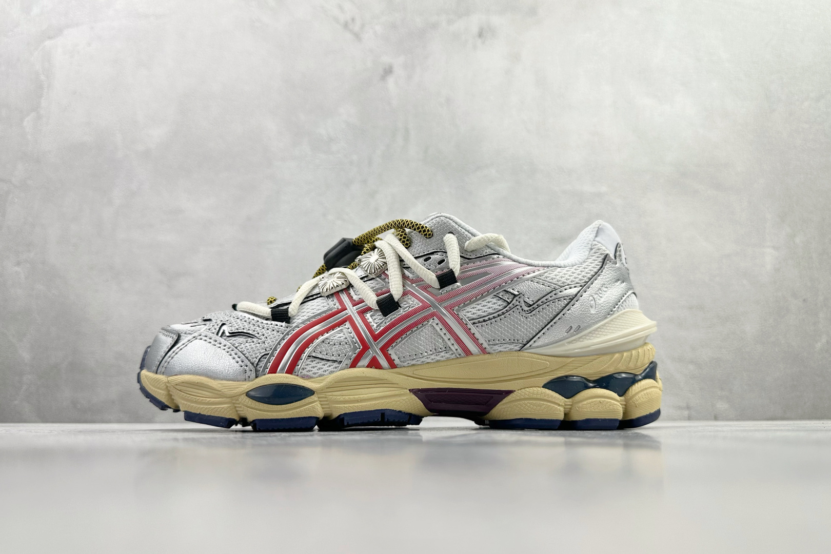 TOGA x ASICS Gel-Cumulus 16 TG 银红 1203B115-100