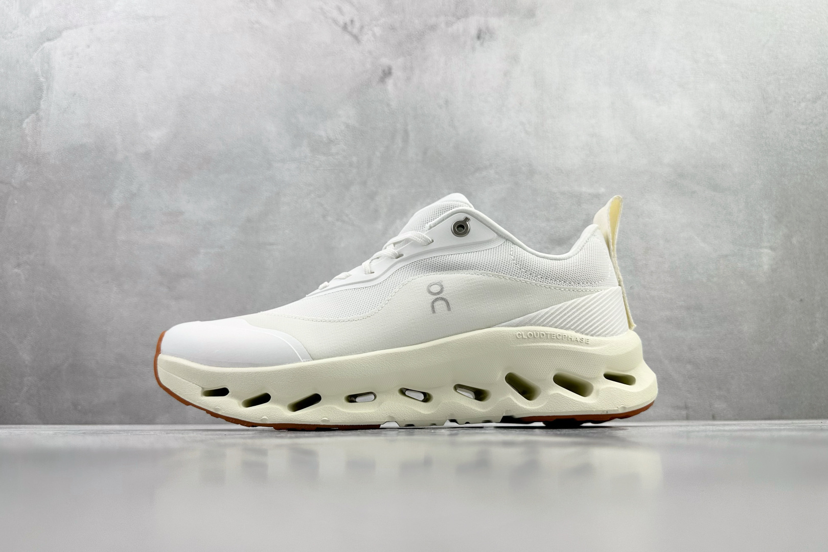 180 LOEWE x On昂跑 Cloudtilt 2 白色 3ME1087-Chinese UA Cheap High Quatity Brand Clothes Bags handbags Sneakers wholesale wholesaler seller from China Factory suppliers Fashion Clothing Shoes best Quality Beautiful Price 180 LOEWE x On昂跑 Cloudtilt 2 白色 3ME1087