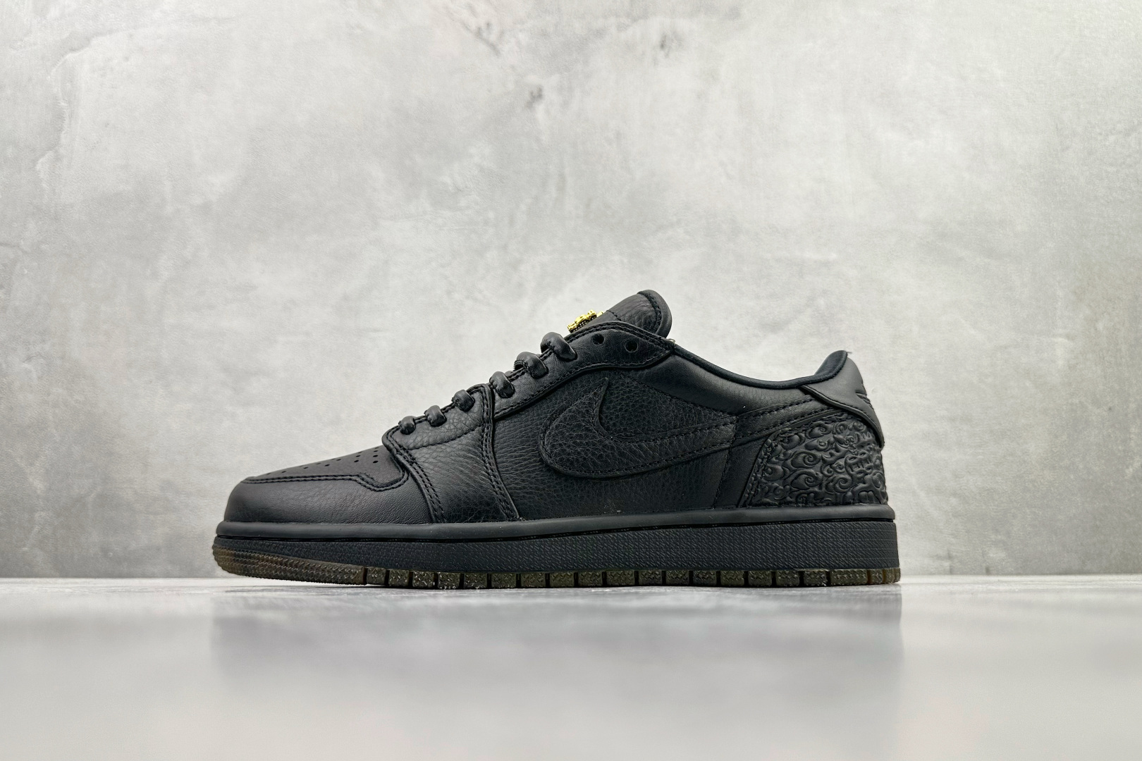 310 平台爆款 Jordan Air Jordan 1 Retro ”Xuan Wu” 玄武 国区限定 黑色 IO3147-001