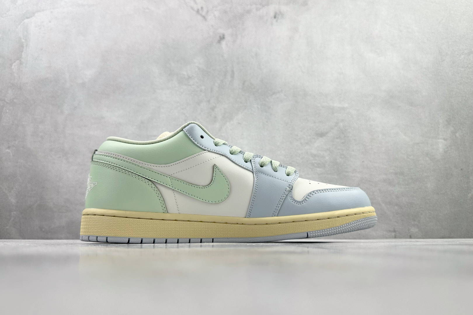 200 综合版 Jordan Air Jordan 1 绿蓝 DC0774-108-Chinese UA Cheap High Quatity Brand Clothes Bags handbags Sneakers wholesale wholesaler seller from China Factory suppliers Fashion Clothing Shoes best Quality Beautiful Price 200 综合版 Jordan Air Jordan 1 绿蓝 DC0774-108