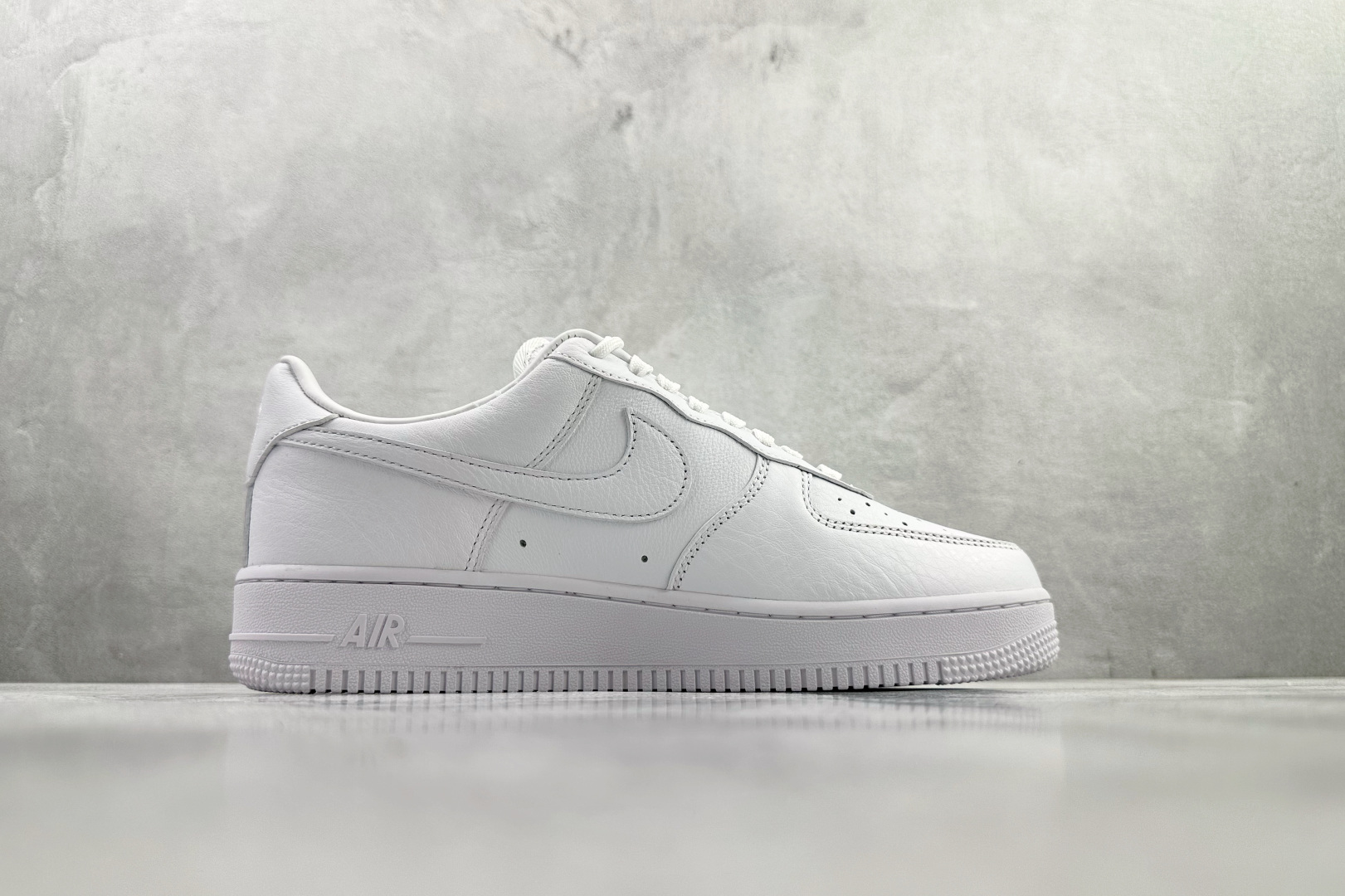 290 原厂皮 NOCTA x Nike Air Force 1 certified lover boy Drake联名 纯白 CZ8065-100-Chinese UA Cheap High Quatity Brand Clothes Bags handbags Sneakers wholesale wholesaler seller from China Factory suppliers Fashion Clothing Shoes best Quality Beautiful Price 290 原厂皮 NOCTA x Nike Air Force 1 certified lover boy Drake联名 纯白 CZ8065-100