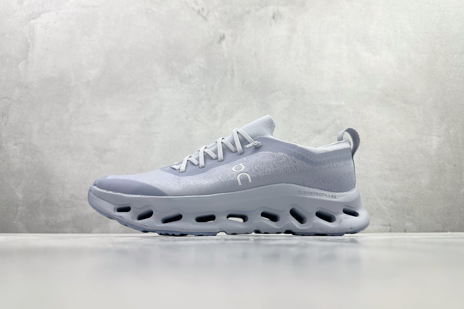 180 zendaya x law roach x On Cloudtilt Moon 蓝色 3MF3067-Chinese UA Cheap High Quatity Brand Clothes Bags handbags Sneakers wholesale wholesaler seller from China Factory suppliers Fashion Clothing Shoes best Quality Beautiful Price 180 zendaya x law roach x On Cloudtilt Moon 蓝色 3MF3067