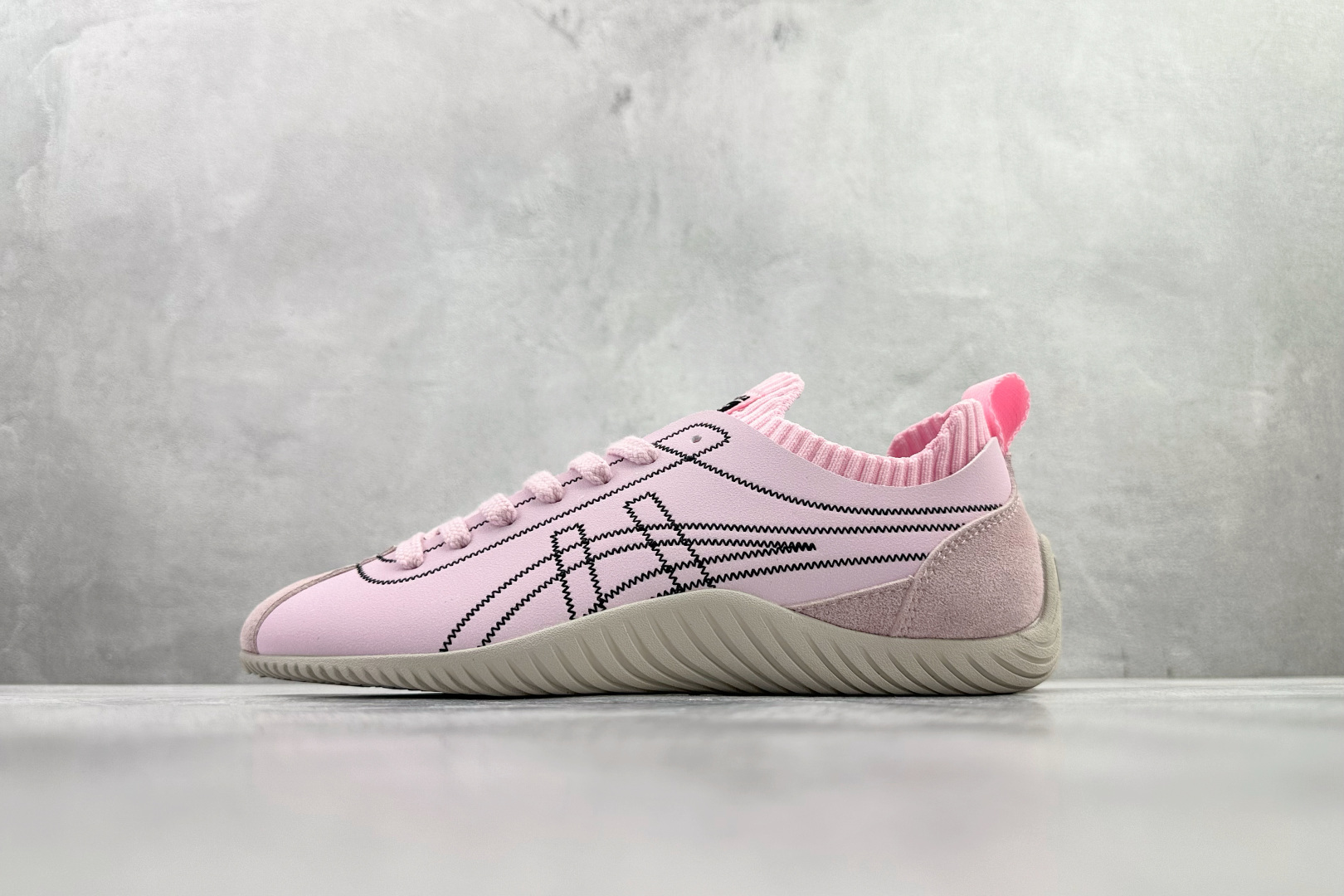 170 渠道特供 Onitsuka Tiger鬼塚虎 Sclaw 粉色 1183B969-700-Chinese UA Cheap High Quatity Brand Clothes Bags handbags Sneakers wholesale wholesaler seller from China Factory suppliers Fashion Clothing Shoes best Quality Beautiful Price 170 渠道特供 Onitsuka Tiger鬼塚虎 Sclaw 粉色 1183B969-700