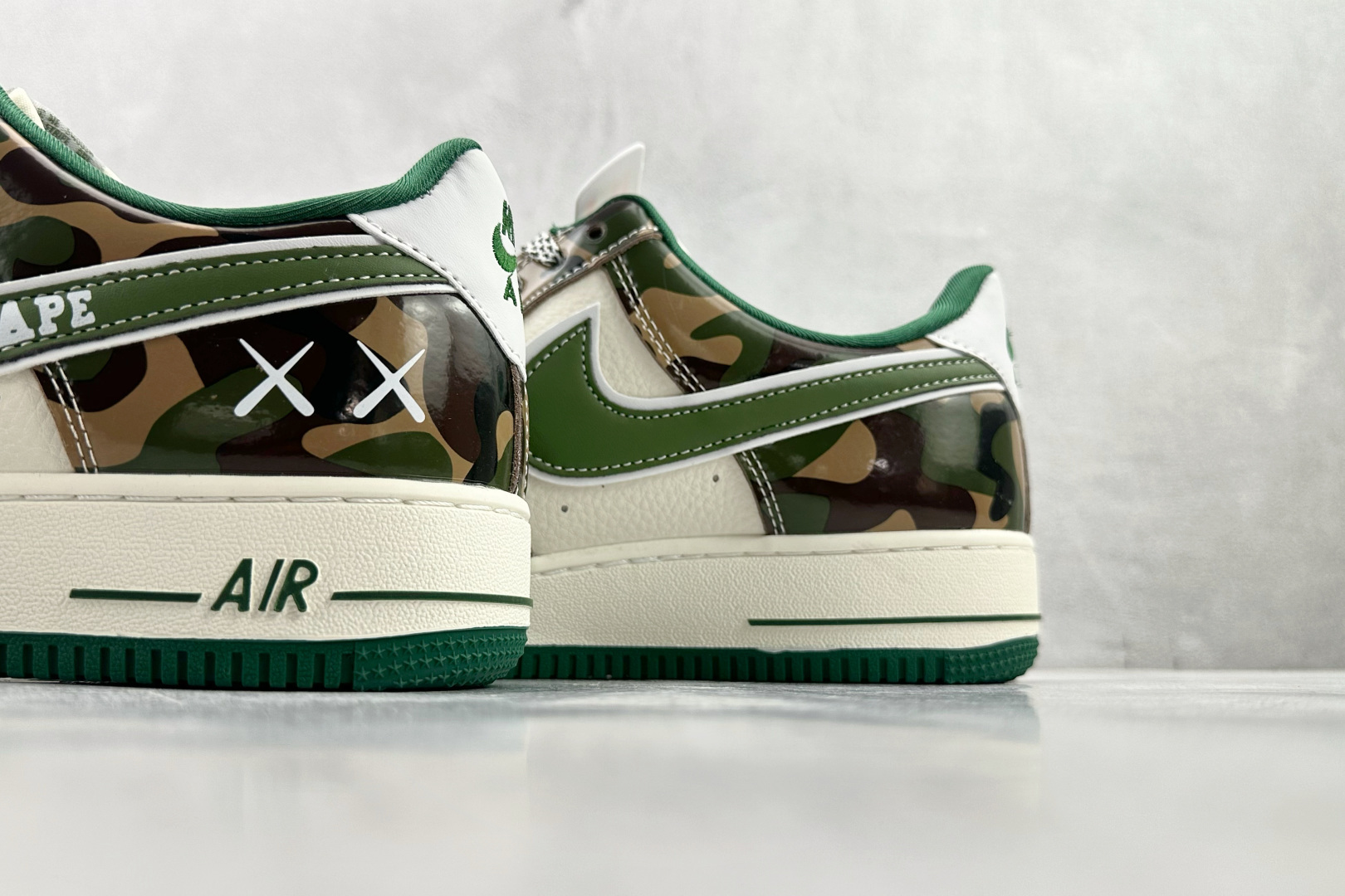 260 Nike AIR FORCE 1'07 LX 迷彩绿 SY1388-032-Chinese UA Cheap High Quatity Brand Clothes Bags handbags Sneakers wholesale wholesaler seller from China Factory suppliers Fashion Clothing Shoes best Quality Beautiful Price 260 Nike AIR FORCE 1'07 LX 迷彩绿 SY1388-032