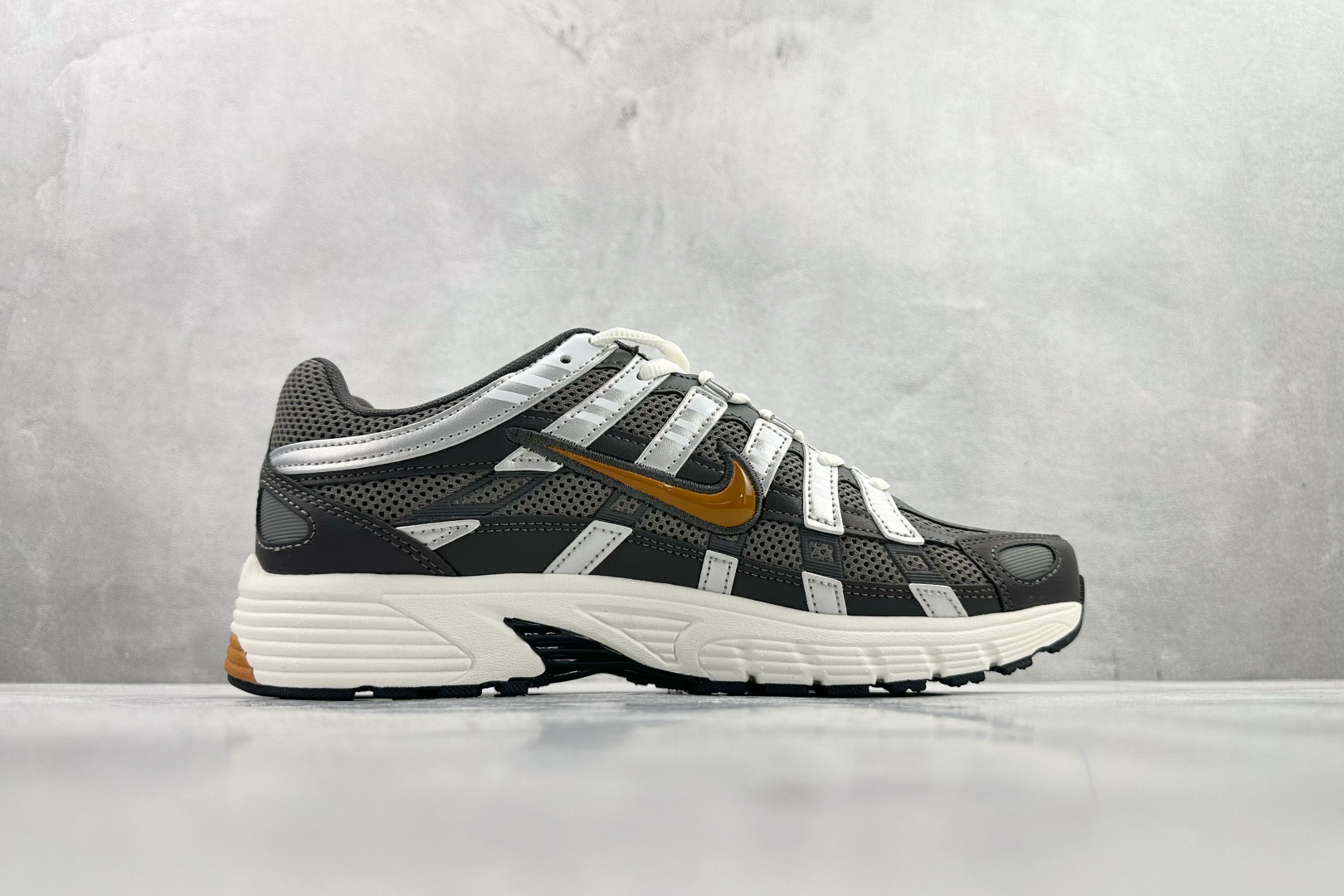 200 原鞋开发 原数据档案 Nike P-6000 棕色 CD6404-204-Chinese UA Cheap High Quatity Brand Clothes Bags handbags Sneakers wholesale wholesaler seller from China Factory suppliers Fashion Clothing Shoes best Quality Beautiful Price 200 原鞋开发 原数据档案 Nike P-6000 棕色 CD6404-204
