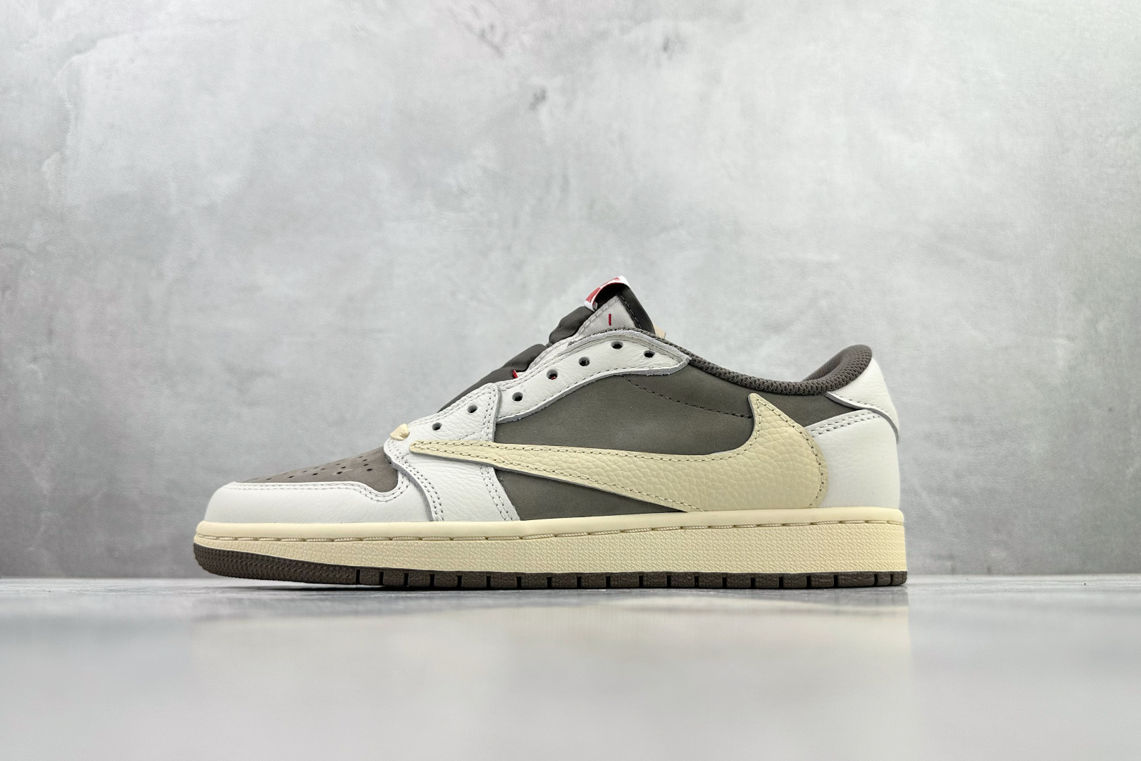 260 Travis Scott x Jordan Air Jordan 1 白棕色 反转摩卡 倒钩3.0 DM7866-162-Chinese UA Cheap High Quatity Brand Clothes Bags handbags Sneakers wholesale wholesaler seller from China Factory suppliers Fashion Clothing Shoes best Quality Beautiful Price 260 Travis Scott x Jordan Air Jordan 1 白棕色 反转摩卡 倒钩3.0 DM7866-162