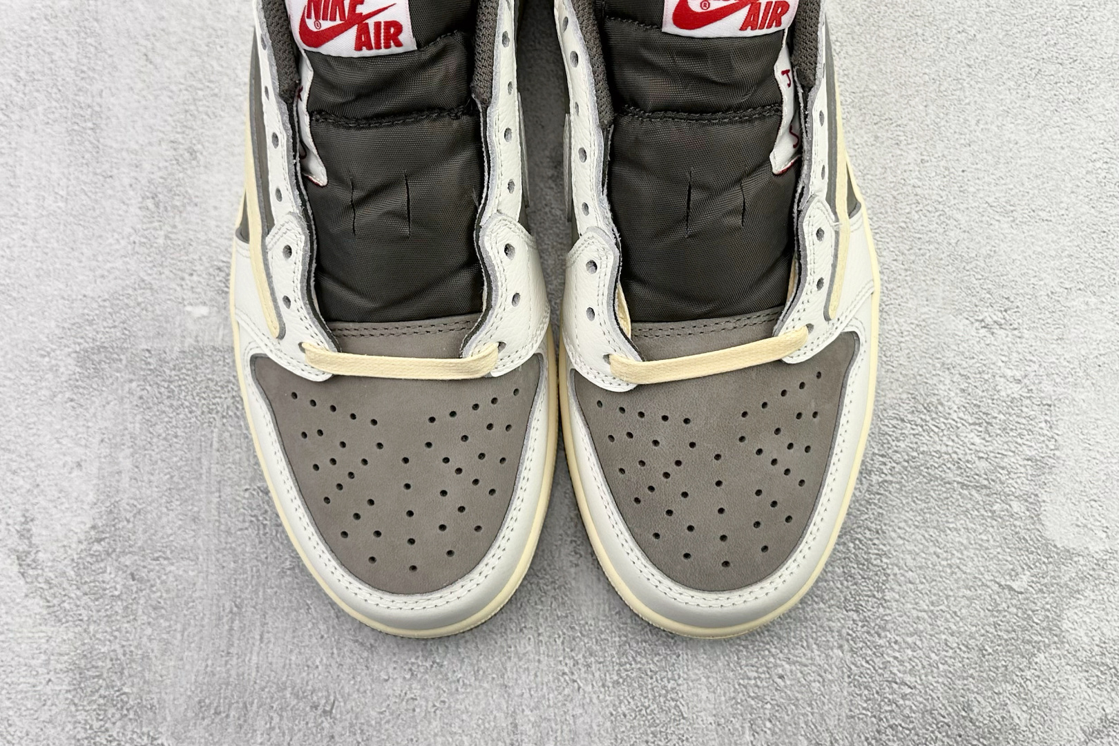 260 Travis Scott x Jordan Air Jordan 1 白棕色 反转摩卡 倒钩3.0 DM7866-162-Chinese UA Cheap High Quatity Brand Clothes Bags handbags Sneakers wholesale wholesaler seller from China Factory suppliers Fashion Clothing Shoes best Quality Beautiful Price 260 Travis Scott x Jordan Air Jordan 1 白棕色 反转摩卡 倒钩3.0 DM7866-162