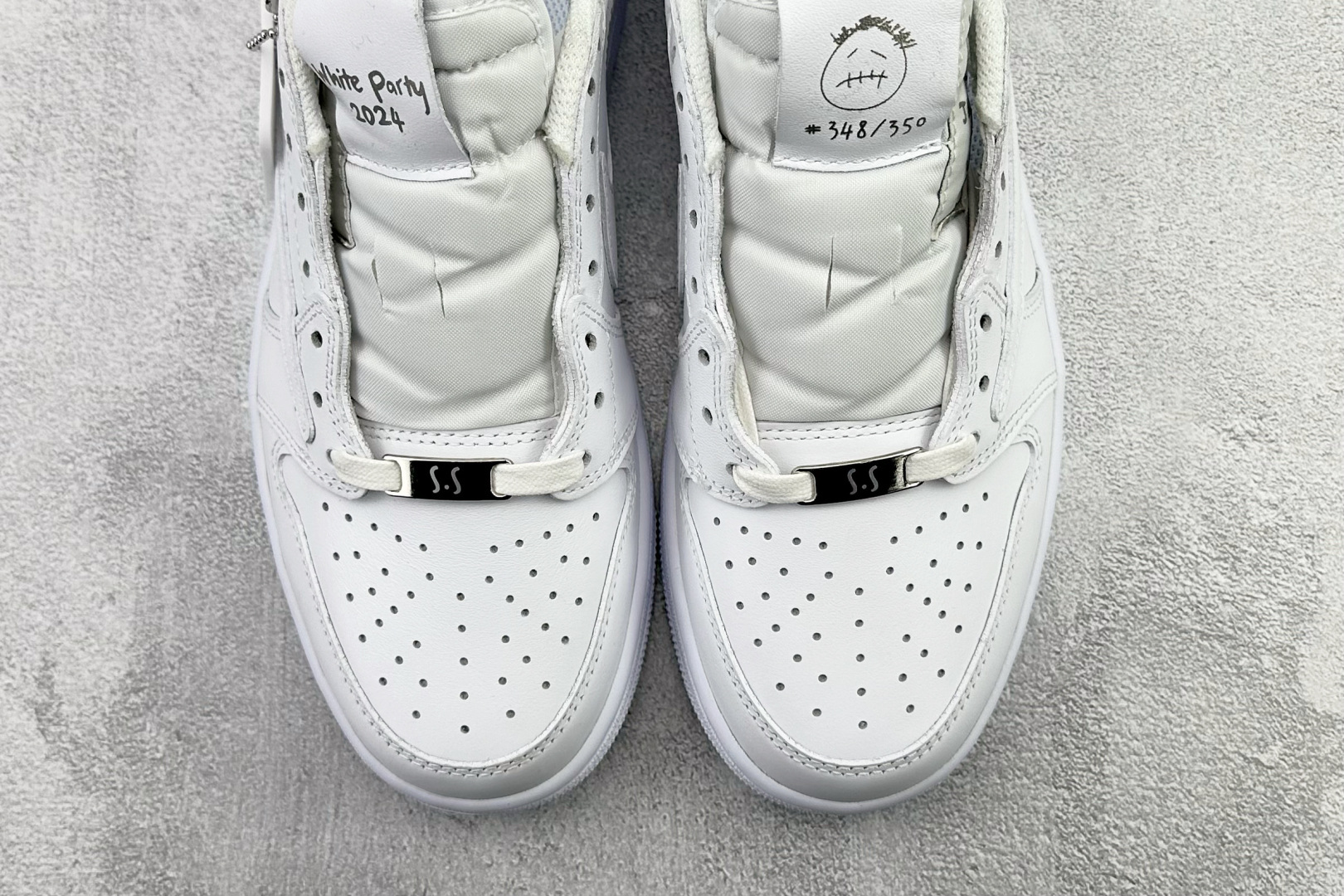 260 Travis Scott x Jordan Air Jordan 1 白色 TD1228-111