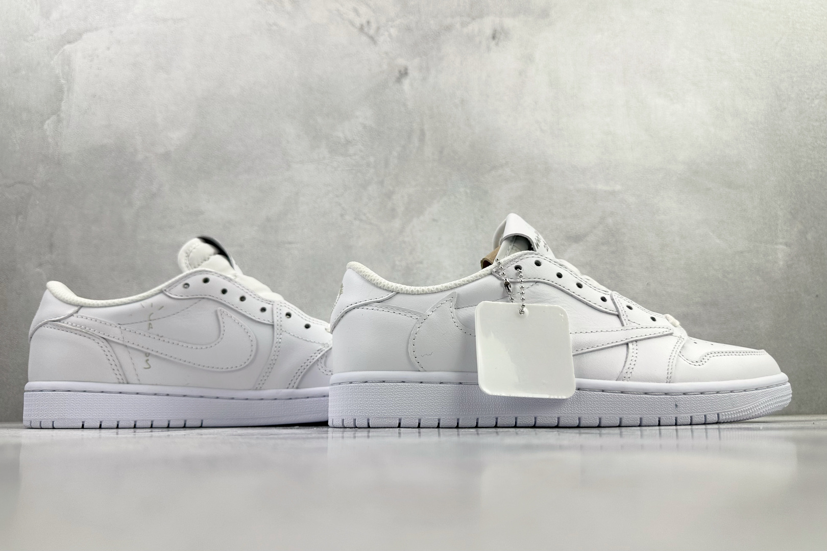 260 Travis Scott x Jordan Air Jordan 1 白色 TD1228-111