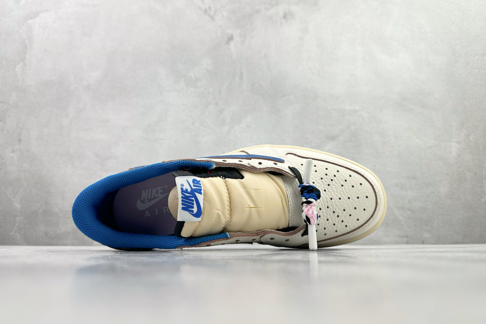 260 Travis Scott x Fragment Design x Jordan Air Jordan 1 Low SP 倒钩 三方联名闪电 白蓝 DM7866-104