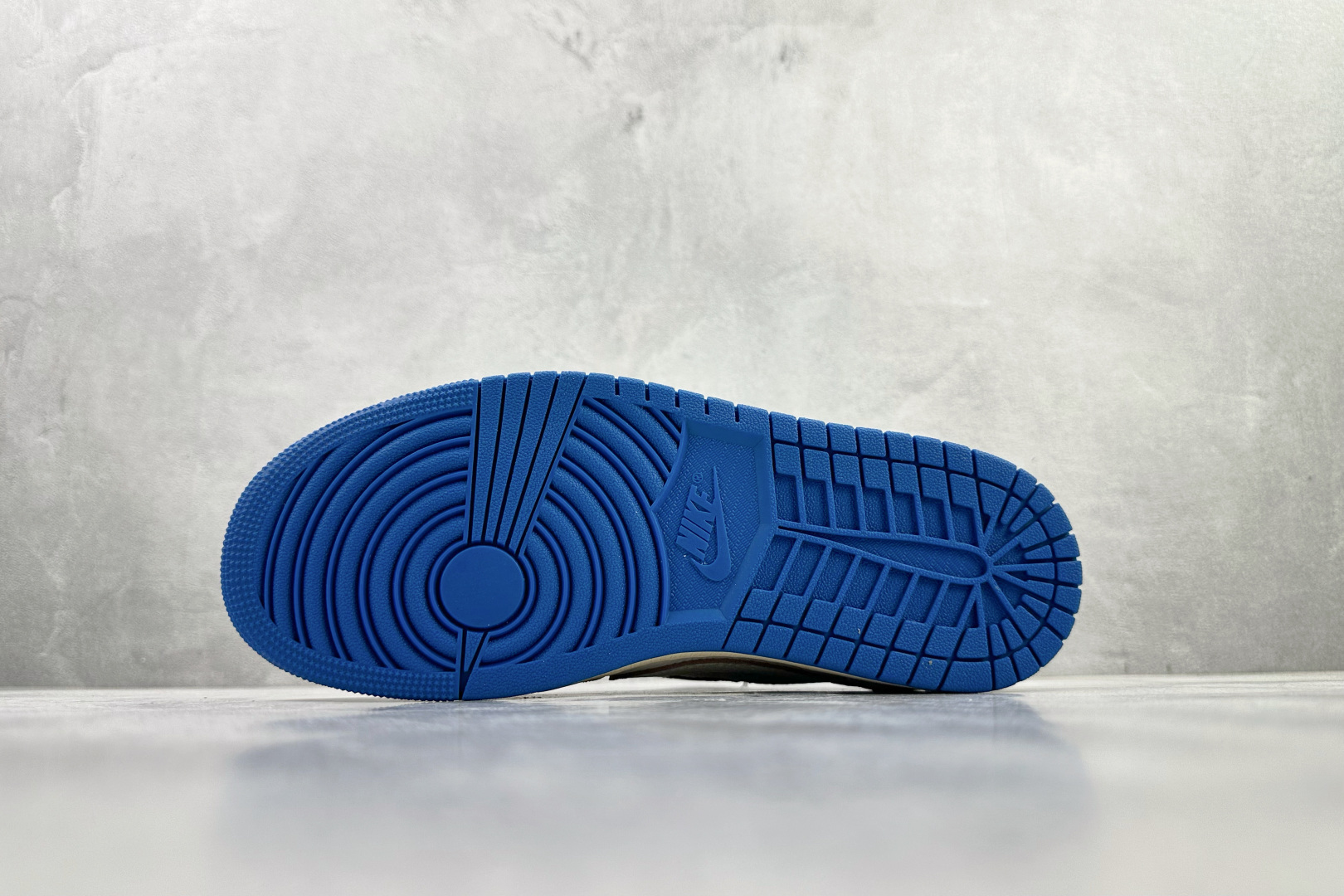 260 Travis Scott x Fragment Design x Jordan Air Jordan 1 Low SP 倒钩 三方联名闪电 白蓝 DM7866-104