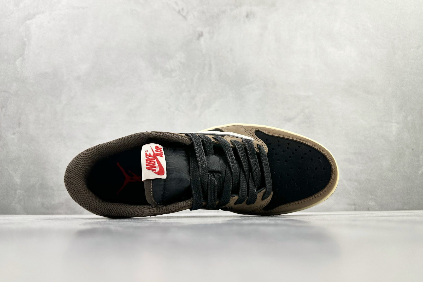 260 Travis Scott x Jordan Air Jordan 1 Low TS SP 倒钩1.0初代 联名款 深棕 CQ4277-001-Chinese UA Cheap High Quatity Brand Clothes Bags handbags Sneakers wholesale wholesaler seller from China Factory suppliers Fashion Clothing Shoes best Quality Beautiful Price 260 Travis Scott x Jordan Air Jordan 1 Low TS SP 倒钩1.0初代 联名款 深棕 CQ4277-001