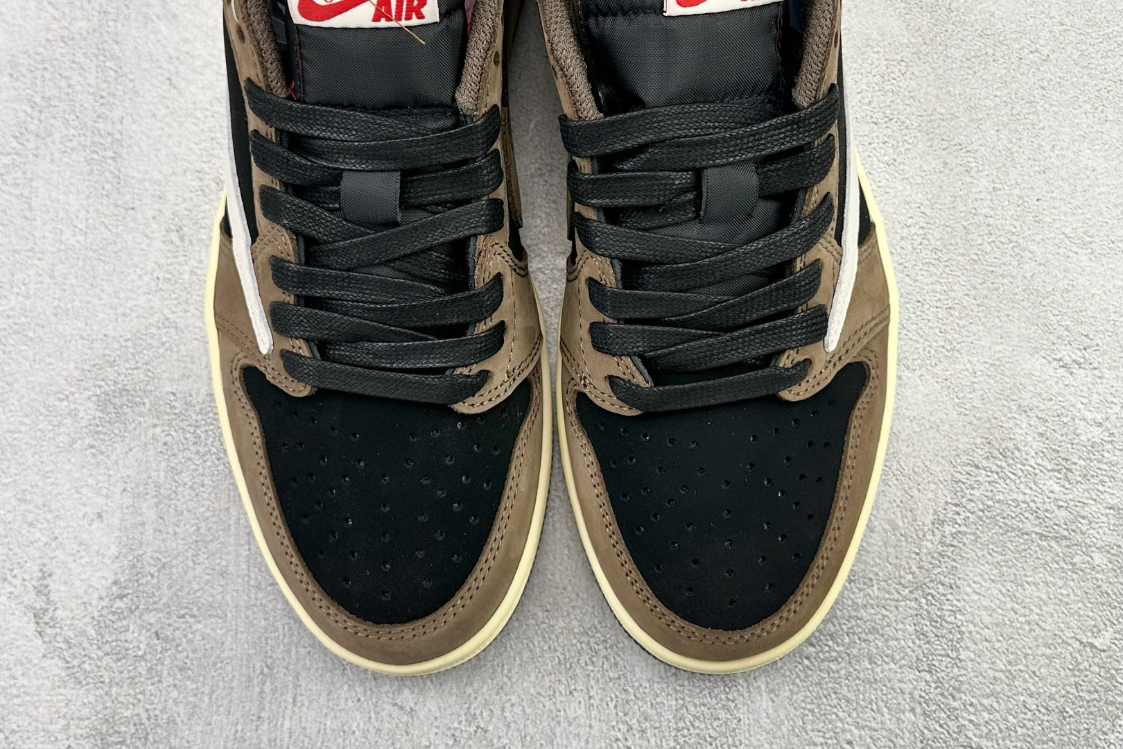 260 Travis Scott x Jordan Air Jordan 1 Low TS SP 倒钩1.0初代 联名款 深棕 CQ4277-001-Chinese UA Cheap High Quatity Brand Clothes Bags handbags Sneakers wholesale wholesaler seller from China Factory suppliers Fashion Clothing Shoes best Quality Beautiful Price 260 Travis Scott x Jordan Air Jordan 1 Low TS SP 倒钩1.0初代 联名款 深棕 CQ4277-001