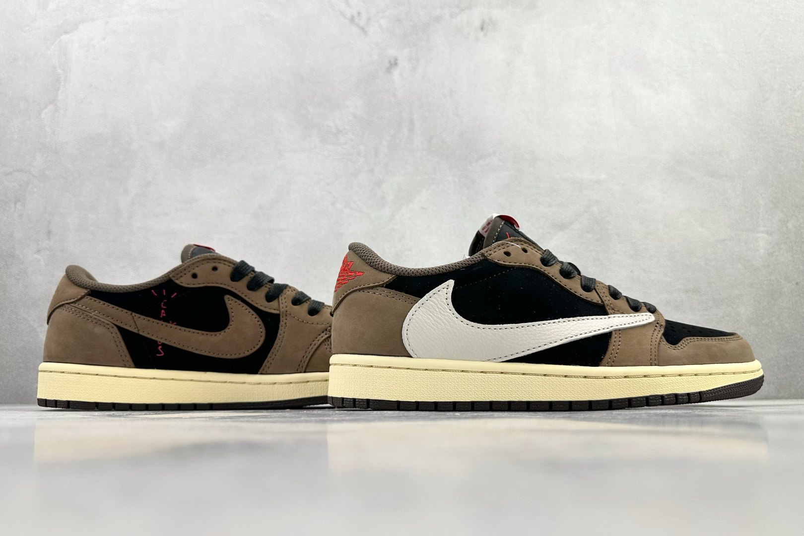 260 Travis Scott x Jordan Air Jordan 1 Low TS SP 倒钩1.0初代 联名款 深棕 CQ4277-001-Chinese UA Cheap High Quatity Brand Clothes Bags handbags Sneakers wholesale wholesaler seller from China Factory suppliers Fashion Clothing Shoes best Quality Beautiful Price 260 Travis Scott x Jordan Air Jordan 1 Low TS SP 倒钩1.0初代 联名款 深棕 CQ4277-001