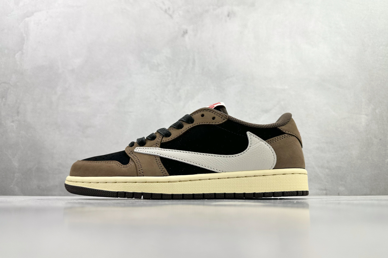 260 Travis Scott x Jordan Air Jordan 1 Low TS SP 倒钩1.0初代 联名款 深棕 CQ4277-001-Chinese UA Cheap High Quatity Brand Clothes Bags handbags Sneakers wholesale wholesaler seller from China Factory suppliers Fashion Clothing Shoes best Quality Beautiful Price 260 Travis Scott x Jordan Air Jordan 1 Low TS SP 倒钩1.0初代 联名款 深棕 CQ4277-001