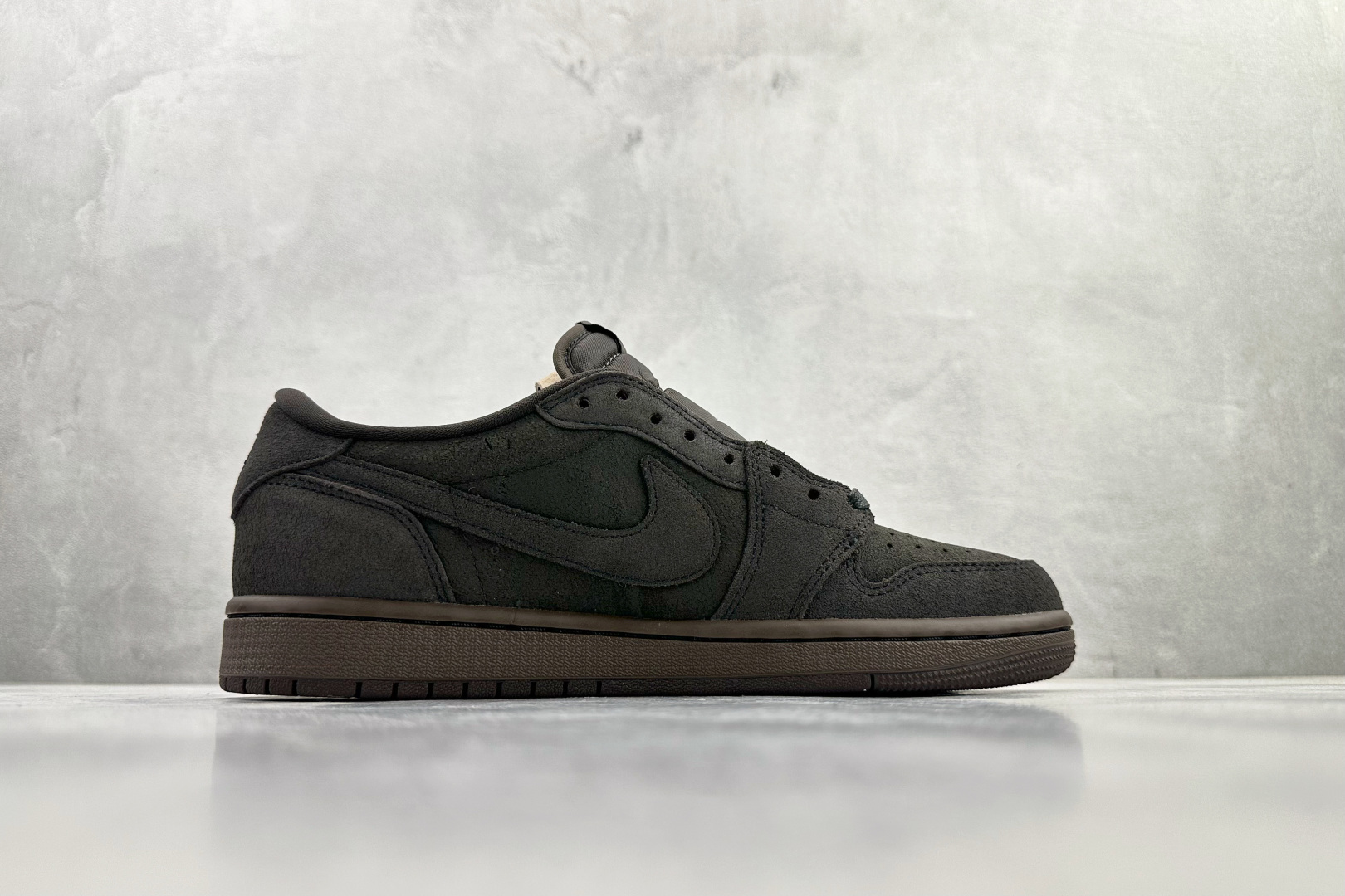 260 Travis Scott x Jordan Air Jordan 1 Low Velvet Brown倒钩9.0 丝绒摩卡 黑棕 DM7866-202