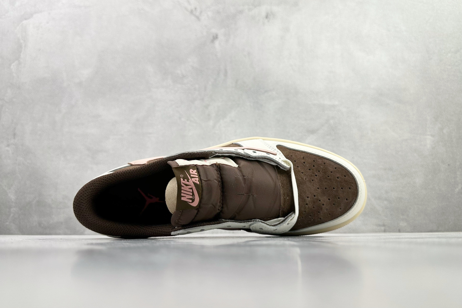 260 Travis Scott x Jordan Air Jordan 1 棕粉 DZ4137-206-Chinese UA Cheap High Quatity Brand Clothes Bags handbags Sneakers wholesale wholesaler seller from China Factory suppliers Fashion Clothing Shoes best Quality Beautiful Price 260 Travis Scott x Jordan Air Jordan 1 棕粉 DZ4137-206