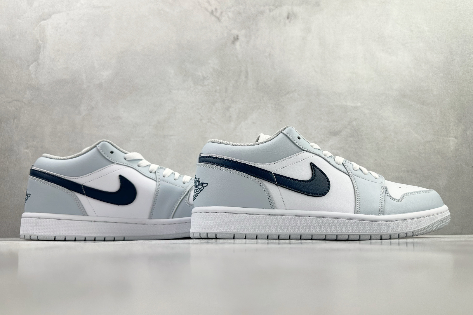 200 综合版 Jordan Air Jordan 1 浅白蓝 553558-400-Chinese UA Cheap High Quatity Brand Clothes Bags handbags Sneakers wholesale wholesaler seller from China Factory suppliers Fashion Clothing Shoes best Quality Beautiful Price 200 综合版 Jordan Air Jordan 1 浅白蓝 553558-400