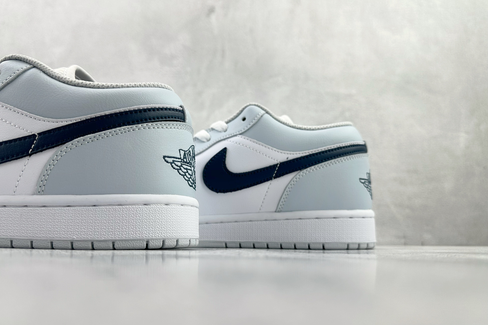 200 综合版 Jordan Air Jordan 1 浅白蓝 553558-400-Chinese UA Cheap High Quatity Brand Clothes Bags handbags Sneakers wholesale wholesaler seller from China Factory suppliers Fashion Clothing Shoes best Quality Beautiful Price 200 综合版 Jordan Air Jordan 1 浅白蓝 553558-400