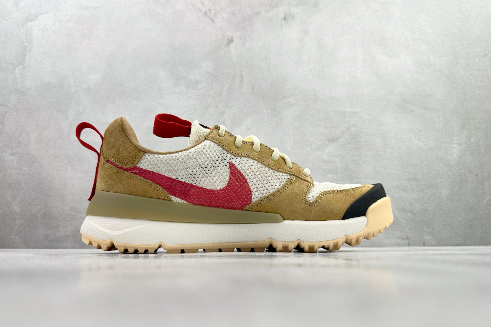 350 全新工厂开发 Tom Sachs x Nike Craft Mars Yard Shoe 3.0米棕色 IF2885-100