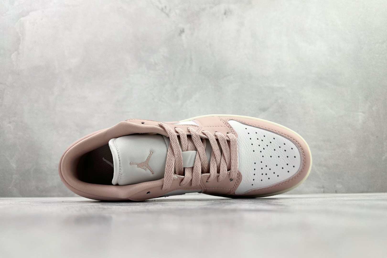 210 平台爆款 Jordan Air Jordan 1 Low 粉白色 DC0774-162-Chinese UA Cheap High Quatity Brand Clothes Bags handbags Sneakers wholesale wholesaler seller from China Factory suppliers Fashion Clothing Shoes best Quality Beautiful Price 210 平台爆款 Jordan Air Jordan 1 Low 粉白色 DC0774-162