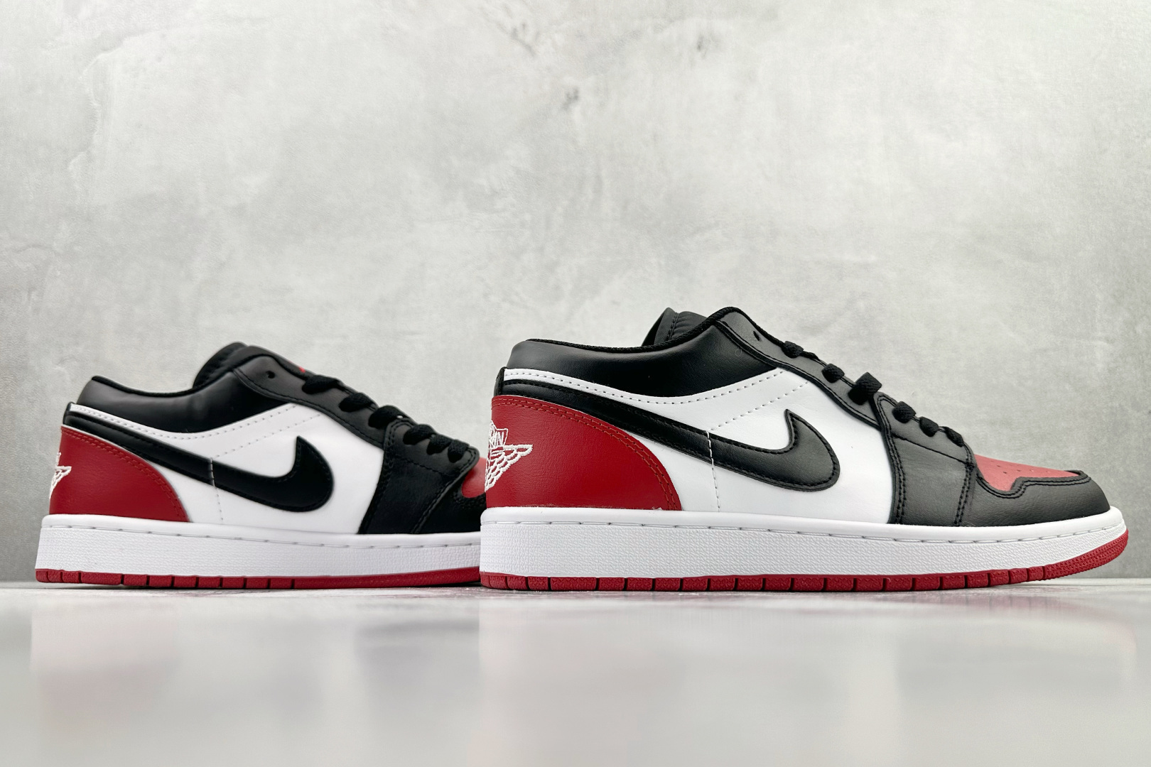 210 平台爆款 Jordan Air Jordan 1 Low ”Bred Toe” 黑红脚趾 553558-161-Chinese UA Cheap High Quatity Brand Clothes Bags handbags Sneakers wholesale wholesaler seller from China Factory suppliers Fashion Clothing Shoes best Quality Beautiful Price 210 平台爆款 Jordan Air Jordan 1 Low ”Bred Toe” 黑红脚趾 553558-161