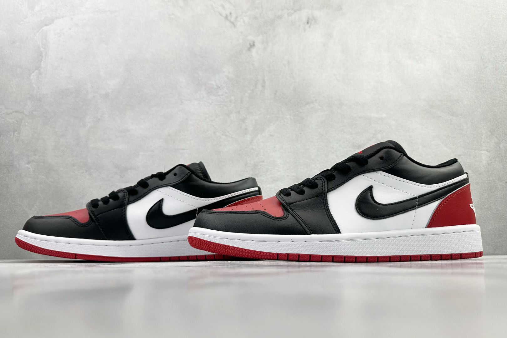 210 平台爆款 Jordan Air Jordan 1 Low ”Bred Toe” 黑红脚趾 553558-161-Chinese UA Cheap High Quatity Brand Clothes Bags handbags Sneakers wholesale wholesaler seller from China Factory suppliers Fashion Clothing Shoes best Quality Beautiful Price 210 平台爆款 Jordan Air Jordan 1 Low ”Bred Toe” 黑红脚趾 553558-161