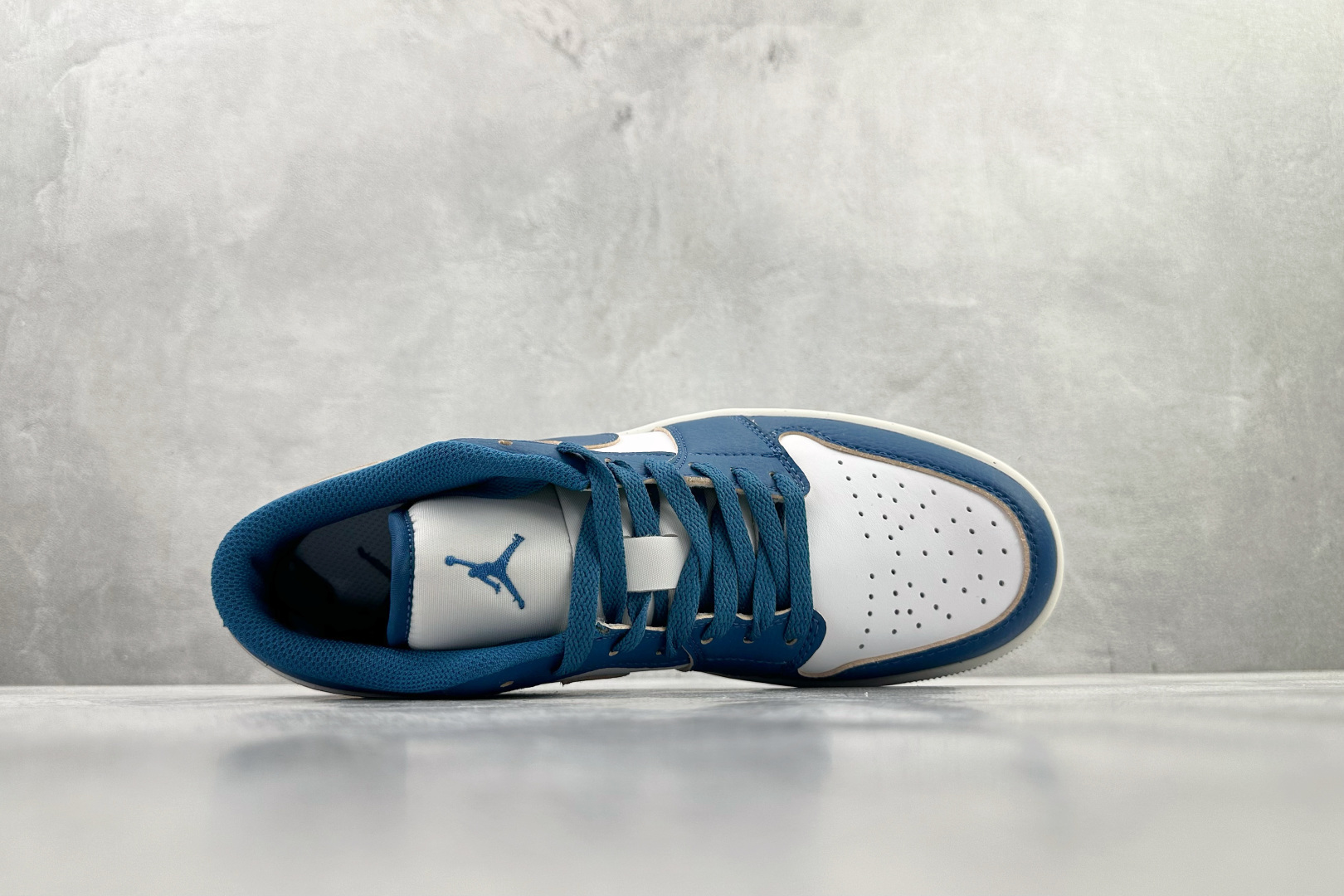 210 平台爆款 Jordan Air Jordan 1 Low 蓝色 FN5214-141-Chinese UA Cheap High Quatity Brand Clothes Bags handbags Sneakers wholesale wholesaler seller from China Factory suppliers Fashion Clothing Shoes best Quality Beautiful Price 210 平台爆款 Jordan Air Jordan 1 Low 蓝色 FN5214-141