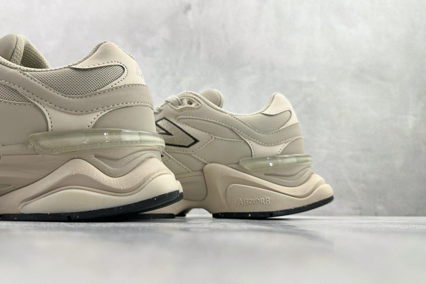 240 大厂出品 New Balance NB 9060 米杏色 U906078T-Chinese UA Cheap High Quatity Brand Clothes Bags handbags Sneakers wholesale wholesaler seller from China Factory suppliers Fashion Clothing Shoes best Quality Beautiful Price 240 大厂出品 New Balance NB 9060 米杏色 U906078T