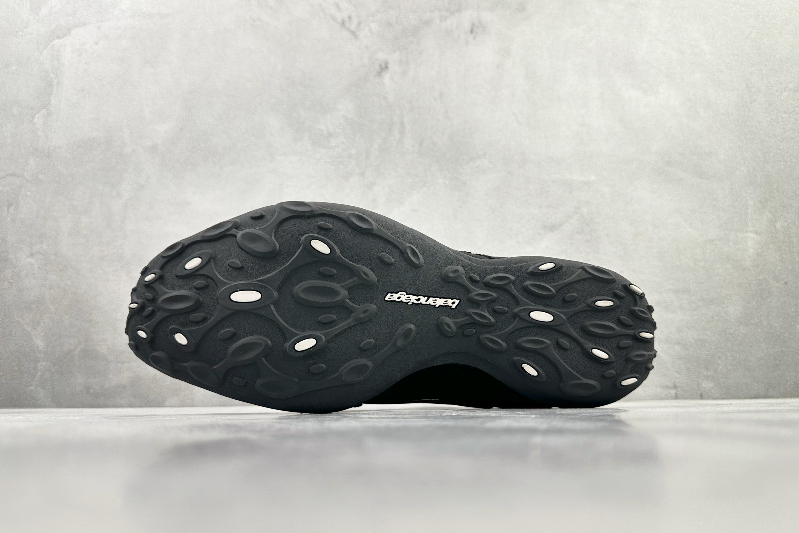 最新外贸批次 Balenciaga巴黎世家 Monday Ultra 黑色 853505WMNDI