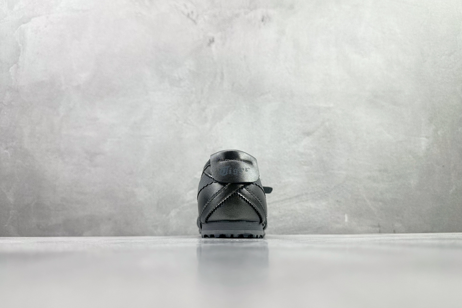 160 渠道特供 Onitsuka Tiger鬼塚虎 MEXICO 66 TGRS 银灰色 1182A708-020