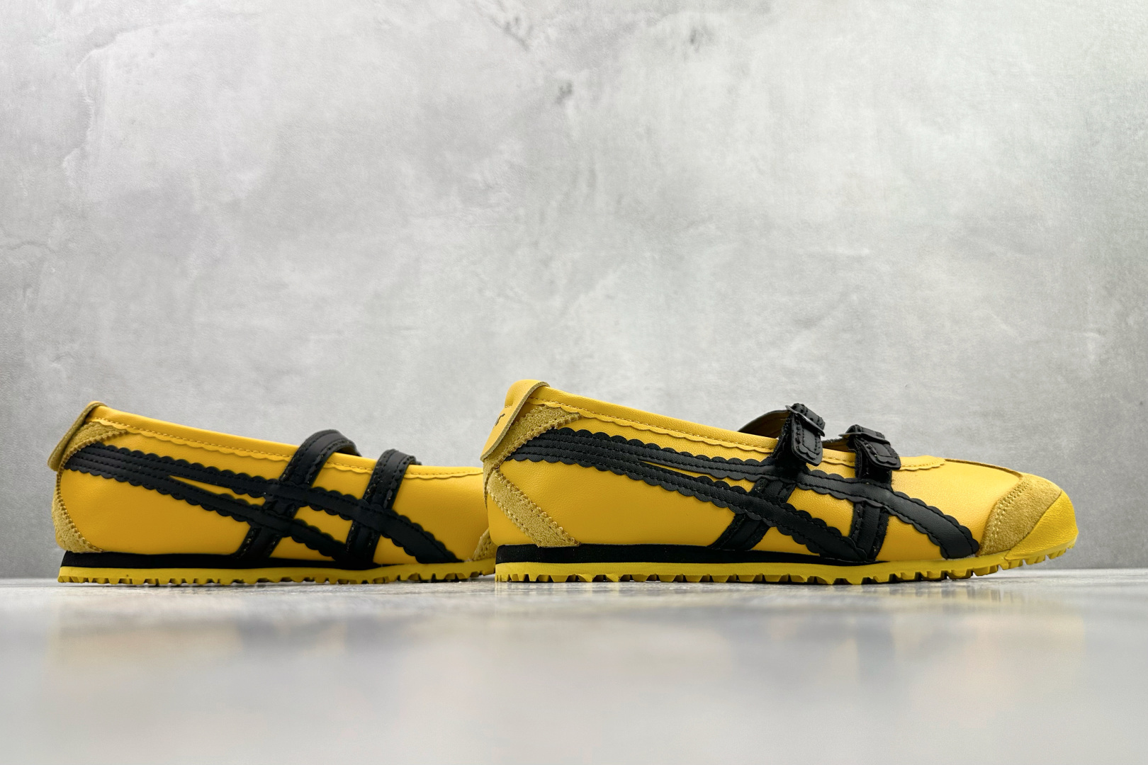 渠道特供 Onitsuka Tiger鬼塚虎 MEXICO 66 TGRS 黄黑色 1182A678-750