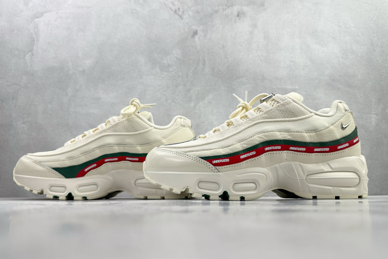 380 顶级完美复刻 UNDEFEATED x Nike Air 95 Big Bubble 米白 IB4453-100 尺码:40 40.5 41 42 42.5 43 44 44.5 45 46 46.5 47.5 48 48.5 编码:47-Chinese UA Cheap High Quatity Brand Clothes Bags handbags Sneakers wholesale wholesaler seller from China Factory suppliers Fashion Clothing Shoes best Quality Beautiful Price 380 顶级完美复刻 UNDEFEATED x Nike Air 95 Big Bubble 米白 IB4453-100 尺码:40 40.5 41 42 42.5 43 44 44.5 45 46 46.5 47.5 48 48.5 编码:47