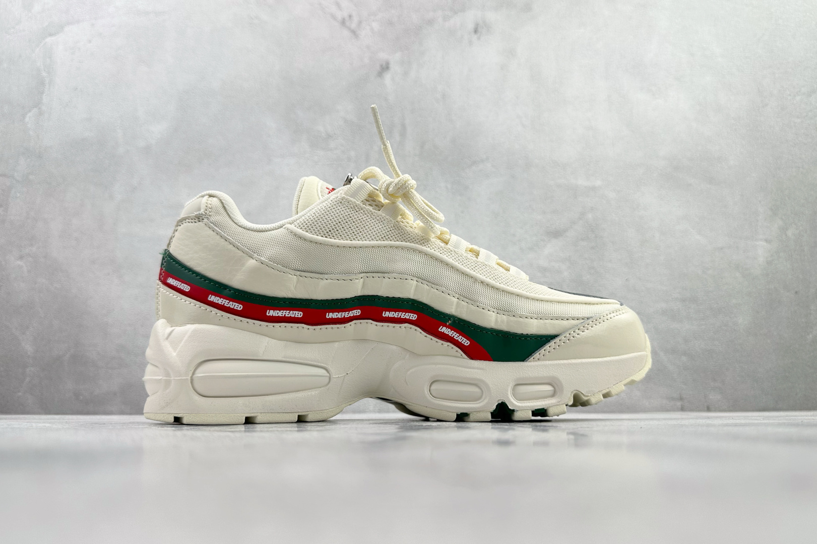 380 顶级完美复刻 UNDEFEATED x Nike Air 95 Big Bubble 米白 IB4453-100 尺码:40 40.5 41 42 42.5 43 44 44.5 45 46 46.5 47.5 48 48.5 编码:47-Chinese UA Cheap High Quatity Brand Clothes Bags handbags Sneakers wholesale wholesaler seller from China Factory suppliers Fashion Clothing Shoes best Quality Beautiful Price 380 顶级完美复刻 UNDEFEATED x Nike Air 95 Big Bubble 米白 IB4453-100 尺码:40 40.5 41 42 42.5 43 44 44.5 45 46 46.5 47.5 48 48.5 编码:47