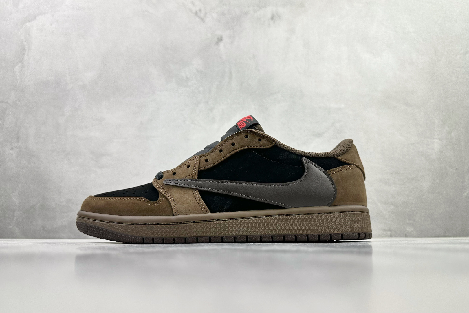 260 Travis Scott x Jordan Air Jordan 1 棕黑 CQ4277-001-Chinese UA Cheap High Quatity Brand Clothes Bags handbags Sneakers wholesale wholesaler seller from China Factory suppliers Fashion Clothing Shoes best Quality Beautiful Price 260 Travis Scott x Jordan Air Jordan 1 棕黑 CQ4277-001