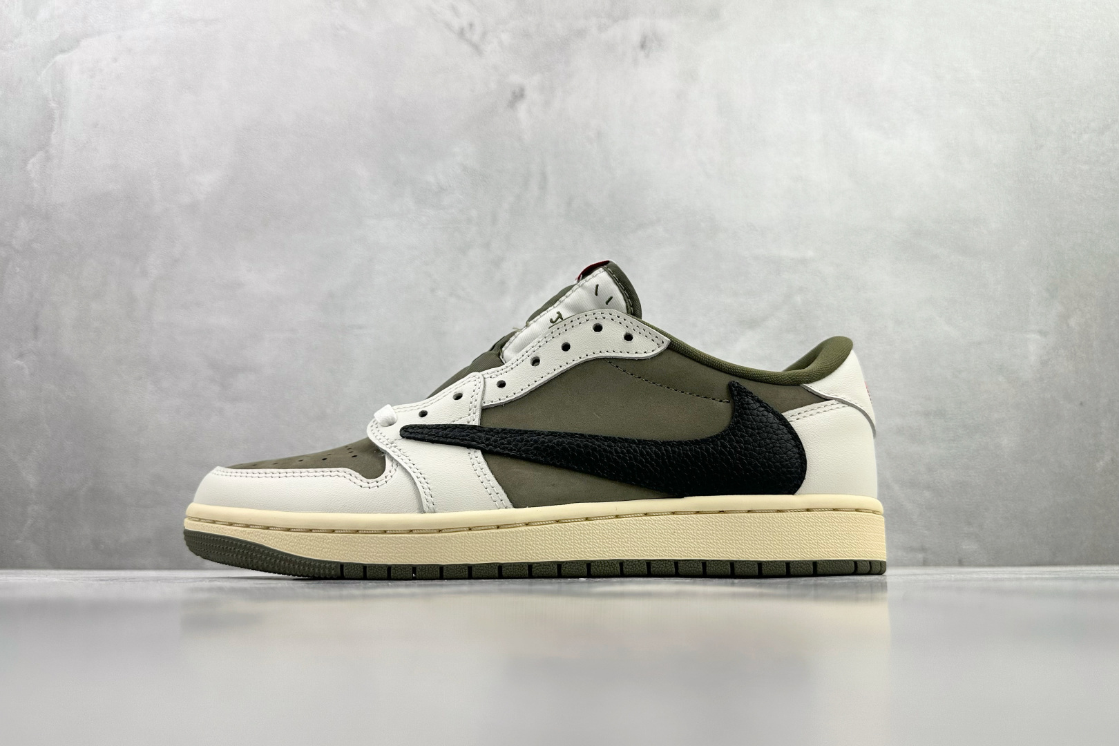 260 Travis Scott x Jordan Air Jordan 1 倒钩 8.0 Low ”Medium Olive” 米绿 DM7866-200-Chinese UA Cheap High Quatity Brand Clothes Bags handbags Sneakers wholesale wholesaler seller from China Factory suppliers Fashion Clothing Shoes best Quality Beautiful Price 260 Travis Scott x Jordan Air Jordan 1 倒钩 8.0 Low ”Medium Olive” 米绿 DM7866-200