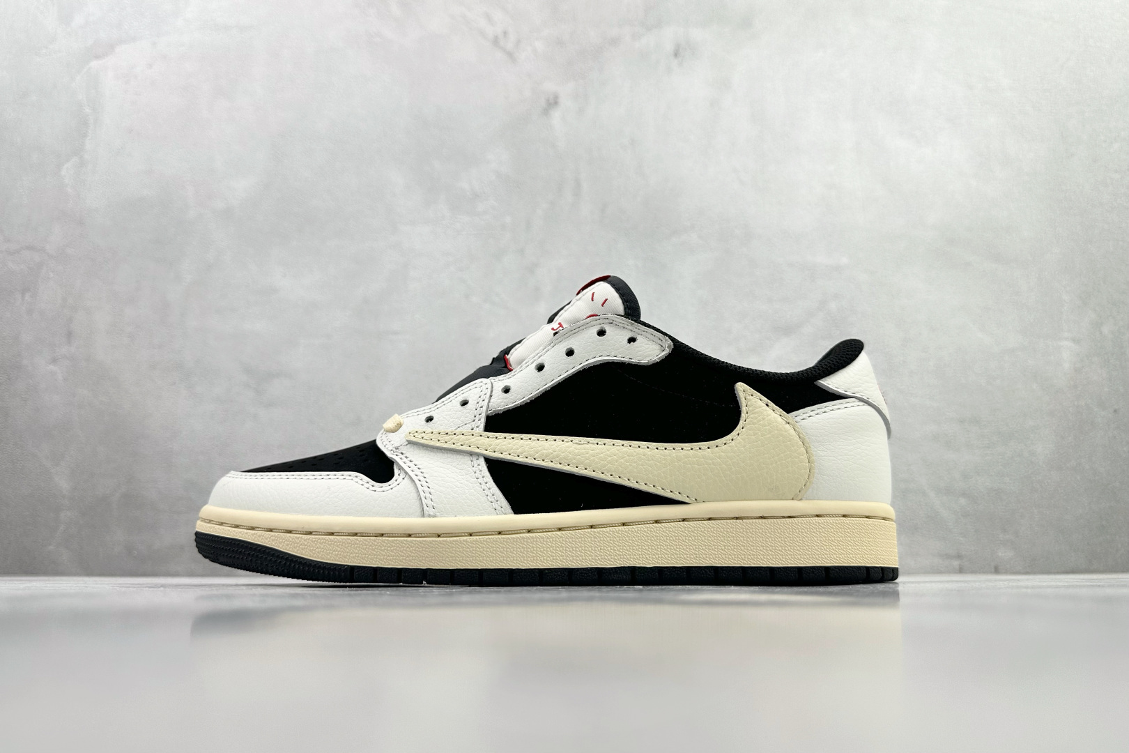 260 Travis Scott x Jordan Air Jordan 1 Low 倒钩 黑白 XZ6666-001-Chinese UA Cheap High Quatity Brand Clothes Bags handbags Sneakers wholesale wholesaler seller from China Factory suppliers Fashion Clothing Shoes best Quality Beautiful Price 260 Travis Scott x Jordan Air Jordan 1 Low 倒钩 黑白 XZ6666-001