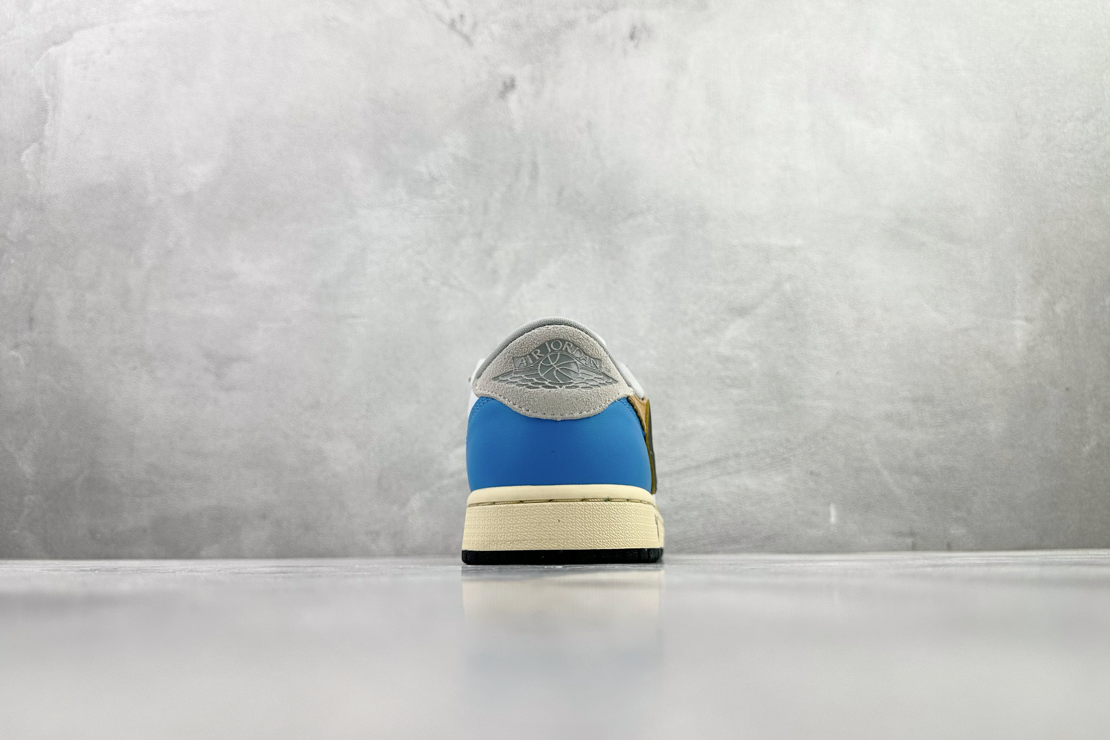 Travis Scott x OFF-WHITE x Jordan Air Jordan 1黑白蓝 CZ0790-108-Chinese wholesaler seller Clothes Bags handbags wholesale Shoes High Quatity wholesaler seller Cheap Sneakers from China Factory Chinese suppliers china wholesale clothing wholesaler seller Travis Scott x OFF-WHITE x Jordan Air Jordan 1黑白蓝 CZ0790-108