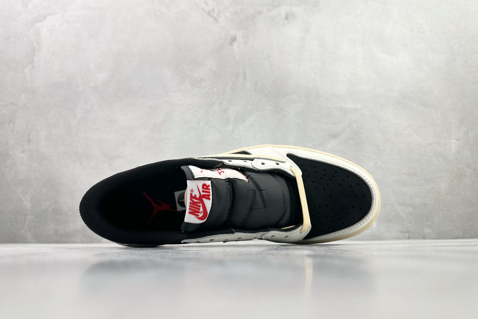 260 Travis Scott x Jordan Air Jordan 1 Low 倒钩 黑白 XZ6666-001-Chinese UA Cheap High Quatity Brand Clothes Bags handbags Sneakers wholesale wholesaler seller from China Factory suppliers Fashion Clothing Shoes best Quality Beautiful Price 260 Travis Scott x Jordan Air Jordan 1 Low 倒钩 黑白 XZ6666-001