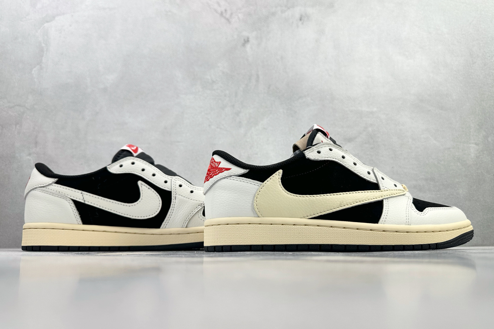 260 Travis Scott x Jordan Air Jordan 1 Low 倒钩 黑白 XZ6666-001-Chinese UA Cheap High Quatity Brand Clothes Bags handbags Sneakers wholesale wholesaler seller from China Factory suppliers Fashion Clothing Shoes best Quality Beautiful Price 260 Travis Scott x Jordan Air Jordan 1 Low 倒钩 黑白 XZ6666-001