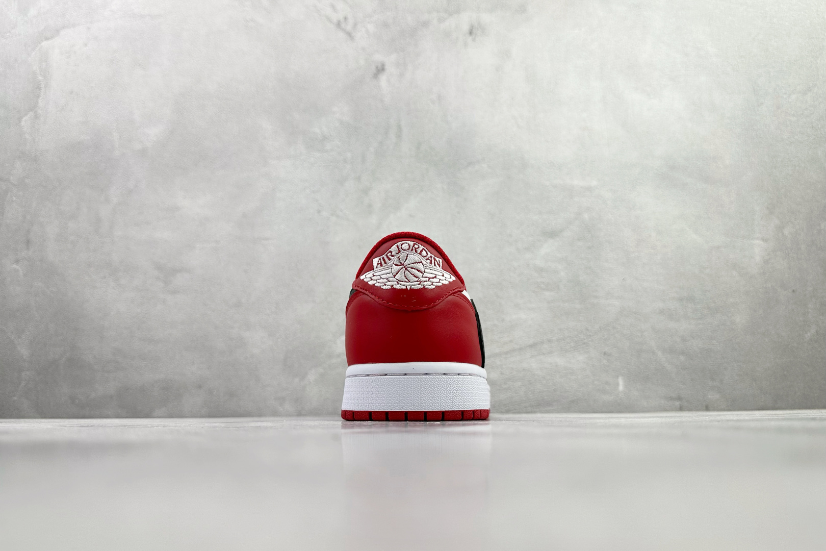 Travis Scott x Jordan Air Jordan 1 黑红 DM7866-101-Chinese wholesaler seller Clothes Bags handbags wholesale Shoes High Quatity wholesaler seller Cheap Sneakers from China Factory Chinese suppliers china wholesale clothing wholesaler seller Travis Scott x Jordan Air Jordan 1 黑红 DM7866-101