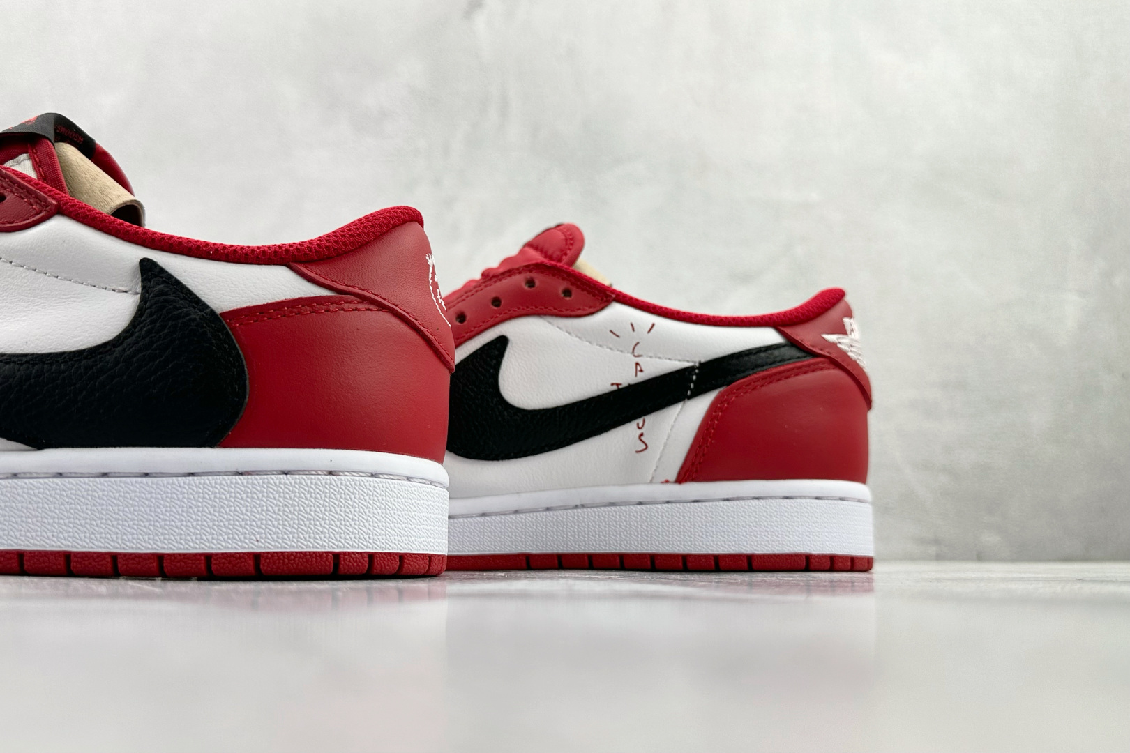 Travis Scott x Jordan Air Jordan 1 黑红 DM7866-101-Chinese wholesaler seller Clothes Bags handbags wholesale Shoes High Quatity wholesaler seller Cheap Sneakers from China Factory Chinese suppliers china wholesale clothing wholesaler seller Travis Scott x Jordan Air Jordan 1 黑红 DM7866-101