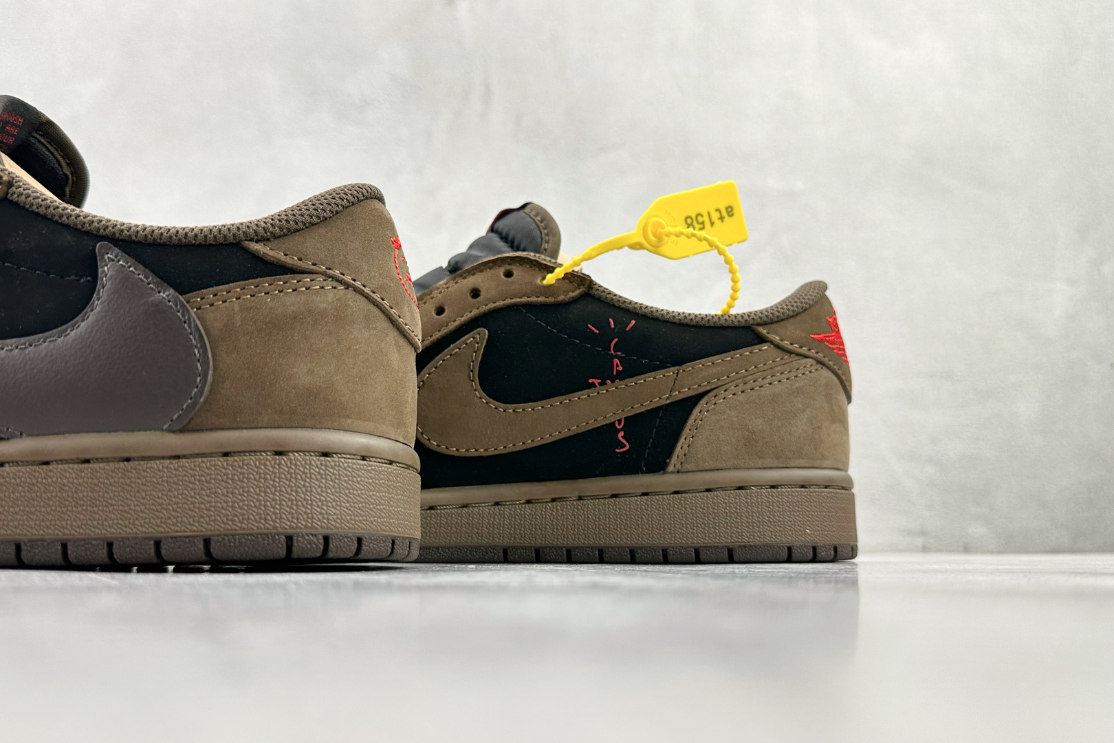 260 Travis Scott x Jordan Air Jordan 1 棕黑 CQ4277-001-Chinese UA Cheap High Quatity Brand Clothes Bags handbags Sneakers wholesale wholesaler seller from China Factory suppliers Fashion Clothing Shoes best Quality Beautiful Price 260 Travis Scott x Jordan Air Jordan 1 棕黑 CQ4277-001
