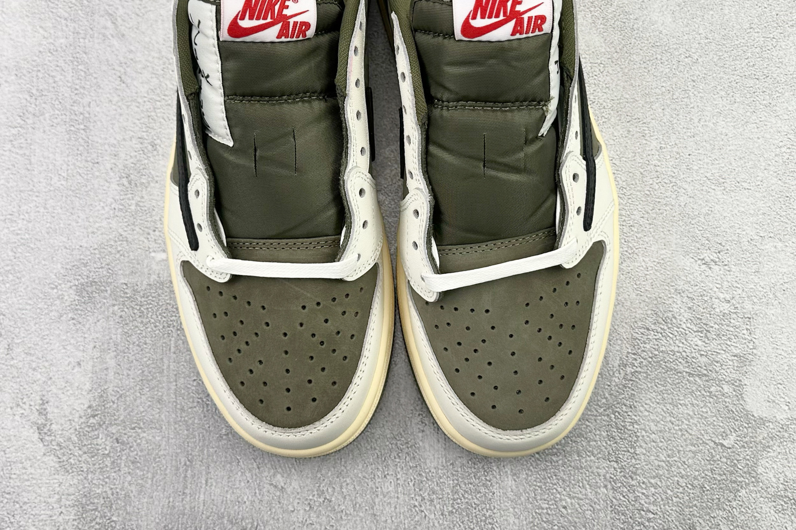 260 Travis Scott x Jordan Air Jordan 1 倒钩 8.0 Low ”Medium Olive” 米绿 DM7866-200-Chinese UA Cheap High Quatity Brand Clothes Bags handbags Sneakers wholesale wholesaler seller from China Factory suppliers Fashion Clothing Shoes best Quality Beautiful Price 260 Travis Scott x Jordan Air Jordan 1 倒钩 8.0 Low ”Medium Olive” 米绿 DM7866-200