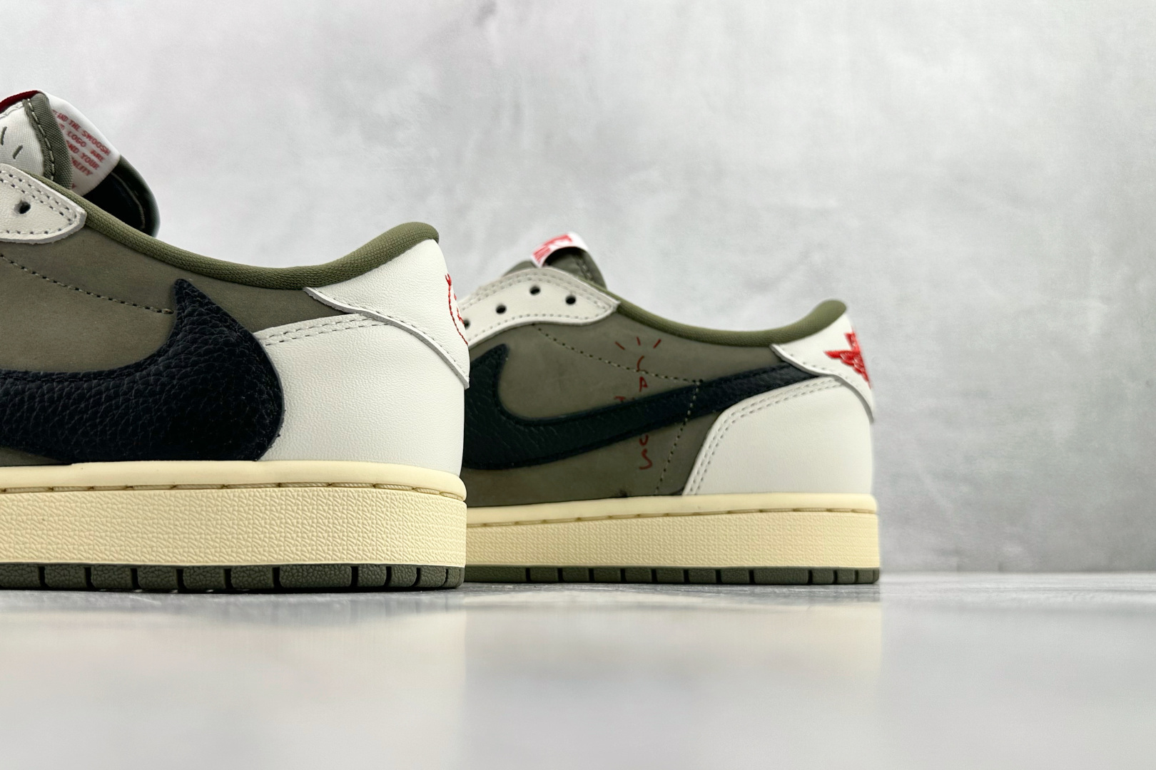 260 Travis Scott x Jordan Air Jordan 1 倒钩 8.0 Low ”Medium Olive” 米绿 DM7866-200-Chinese UA Cheap High Quatity Brand Clothes Bags handbags Sneakers wholesale wholesaler seller from China Factory suppliers Fashion Clothing Shoes best Quality Beautiful Price 260 Travis Scott x Jordan Air Jordan 1 倒钩 8.0 Low ”Medium Olive” 米绿 DM7866-200