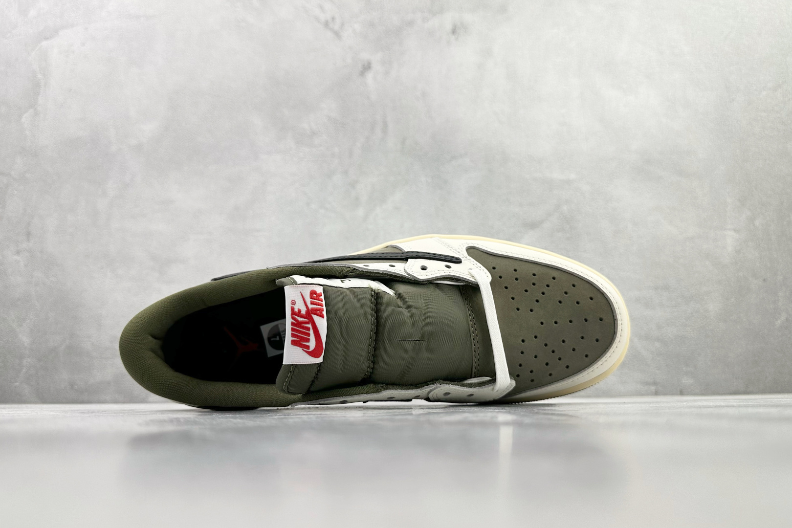 260 Travis Scott x Jordan Air Jordan 1 倒钩 8.0 Low ”Medium Olive” 米绿 DM7866-200-Chinese UA Cheap High Quatity Brand Clothes Bags handbags Sneakers wholesale wholesaler seller from China Factory suppliers Fashion Clothing Shoes best Quality Beautiful Price 260 Travis Scott x Jordan Air Jordan 1 倒钩 8.0 Low ”Medium Olive” 米绿 DM7866-200