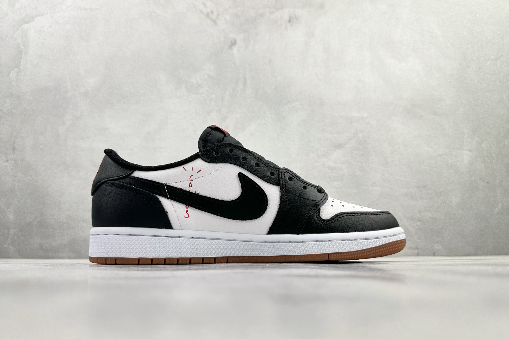 定制球鞋 Travis Scott x Jordan Air Jordan 1 撒旦倒钩7.0Low 黑白 DZ4137-700