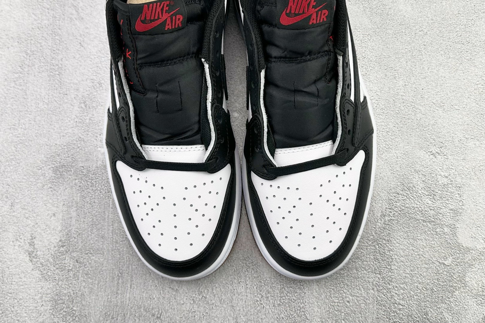 定制球鞋 Travis Scott x Jordan Air Jordan 1 撒旦倒钩7.0Low 黑白 DZ4137-700