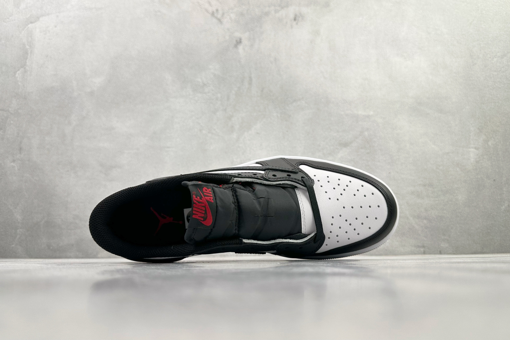 定制球鞋 Travis Scott x Jordan Air Jordan 1 撒旦倒钩7.0Low 黑白 DZ4137-700